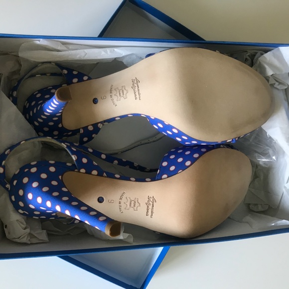 Chic Blue Polka Dot Platform Heels - Picture 4 of 6